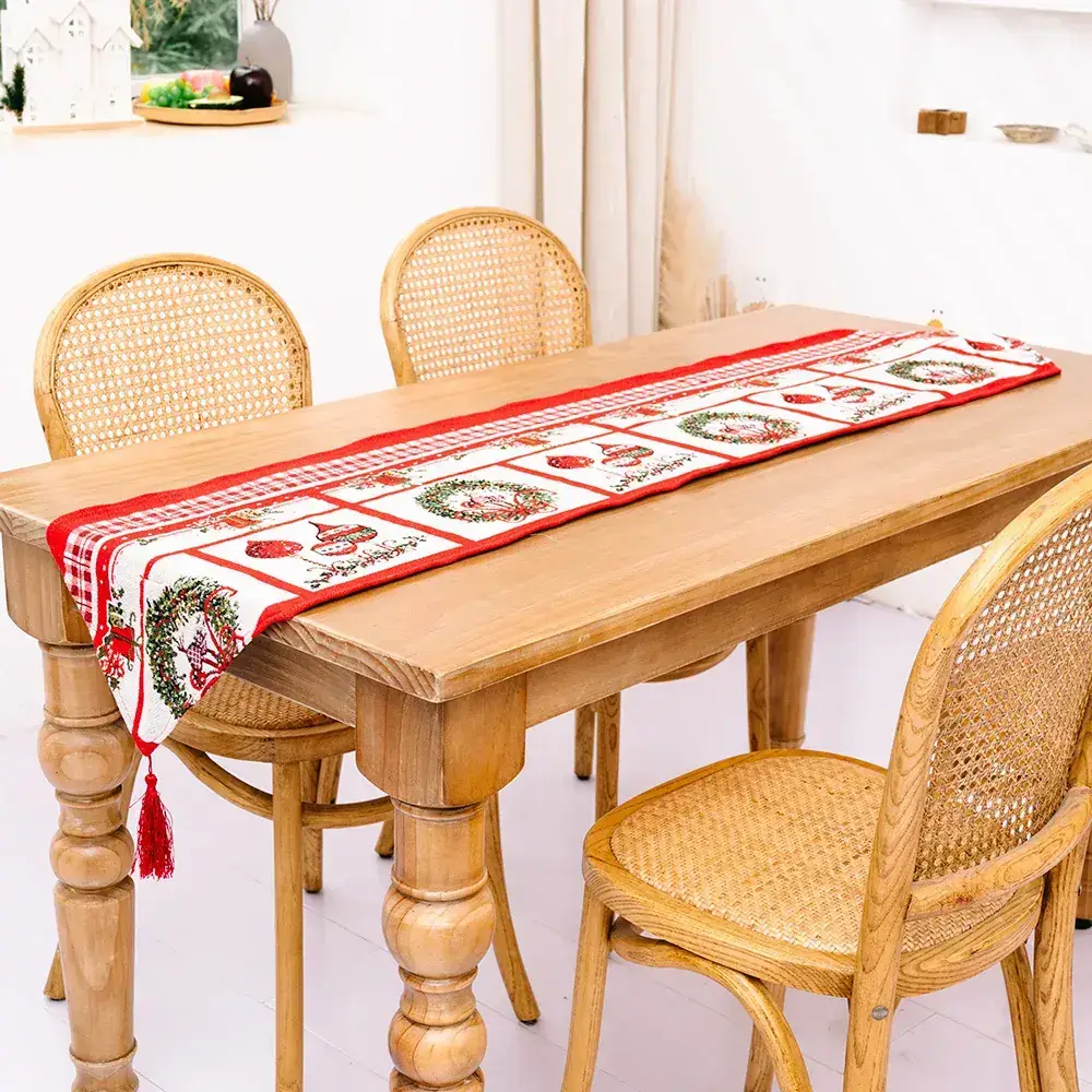 Knitted Red Rose Table Flag Decor for Christmas - Image 10