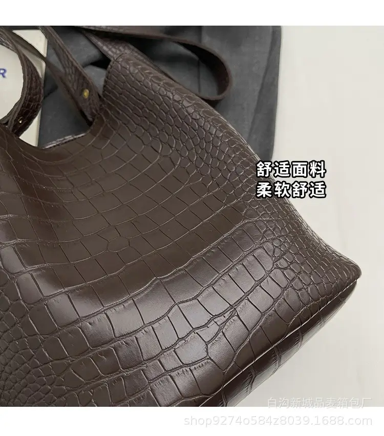 Large Fish Skin Bucket Bag for Women 2026 — feature 3
