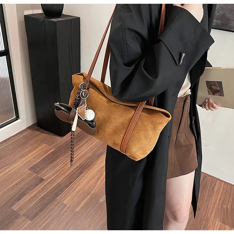 Vintage Frosted Women's Shoulder Bag 2024 — feature 18