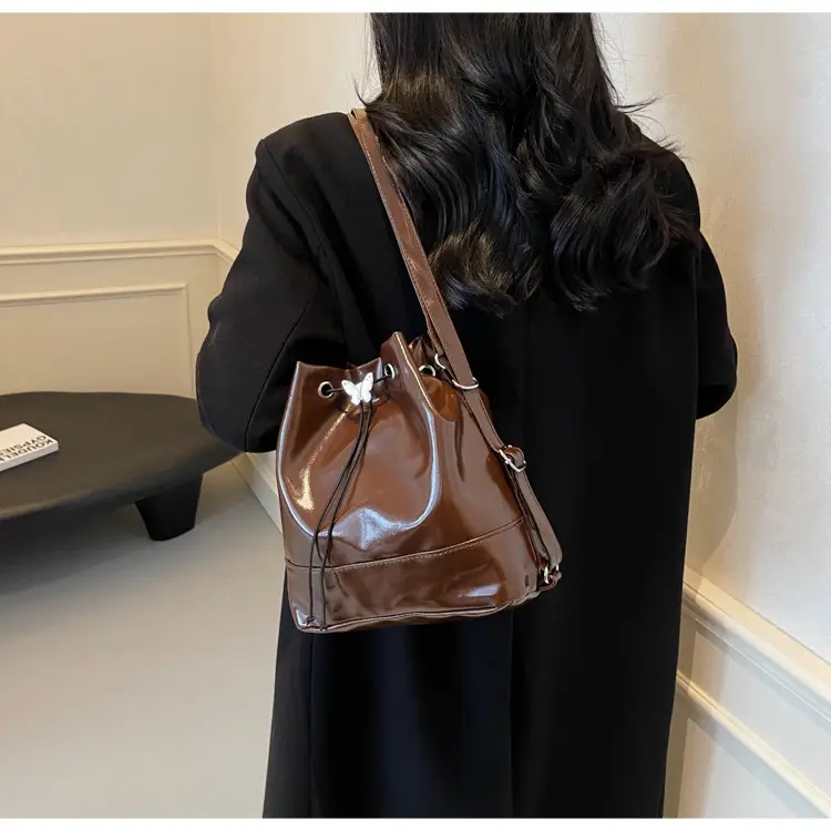 Women's Korean Style Brown Bucket Bag 2024 — feature 12