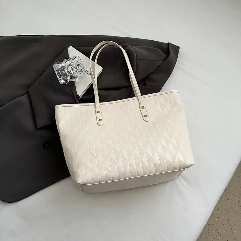 Women's White Quilted Shoulder Bag 2024 Spring Summer Korean Style - Image 3