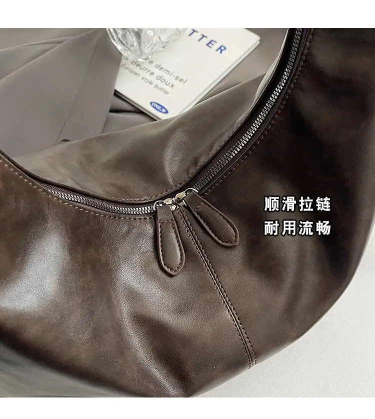 Women's Large Capacity Grey Leather Tote Bag — feature 4