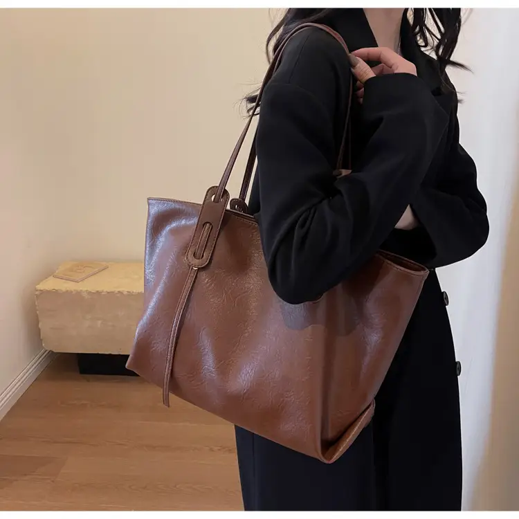 Trendy Brown Soft Shoulder Bag for Women 2026 β feature 18