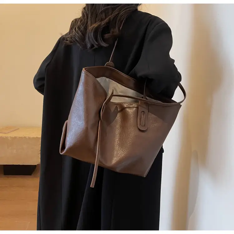Trendy Brown Soft Shoulder Bag for Women 2026 β feature 19