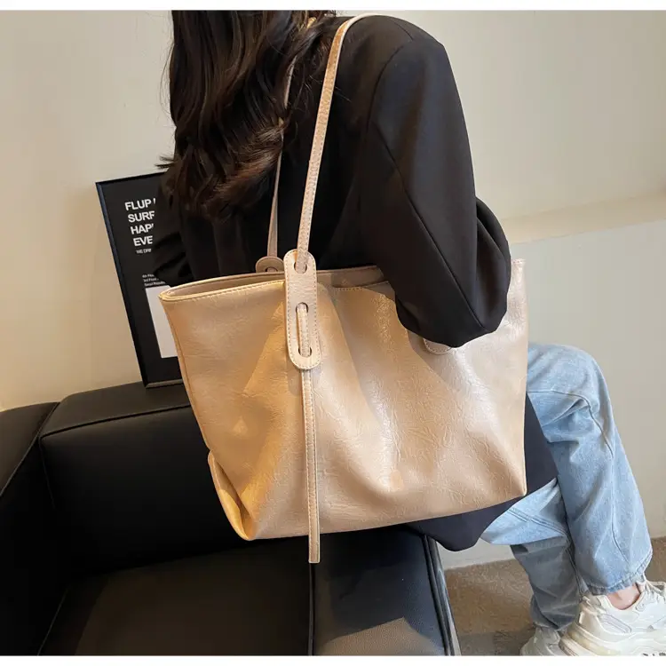 Trendy Brown Soft Shoulder Bag for Women 2026 β feature 22