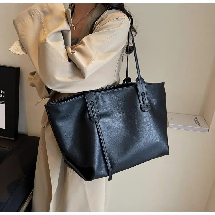 Trendy Brown Soft Shoulder Bag for Women 2026 β feature 27