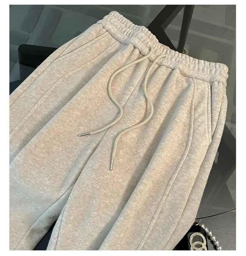 Fashionable and Stylish Fleece-Lined Sports Suit 2026 Women's Autumn and Winter New Style Zip-Up Hooded Sweatshirt and Wide-Leg Pants Two-Piece Set Trendy — feature 11