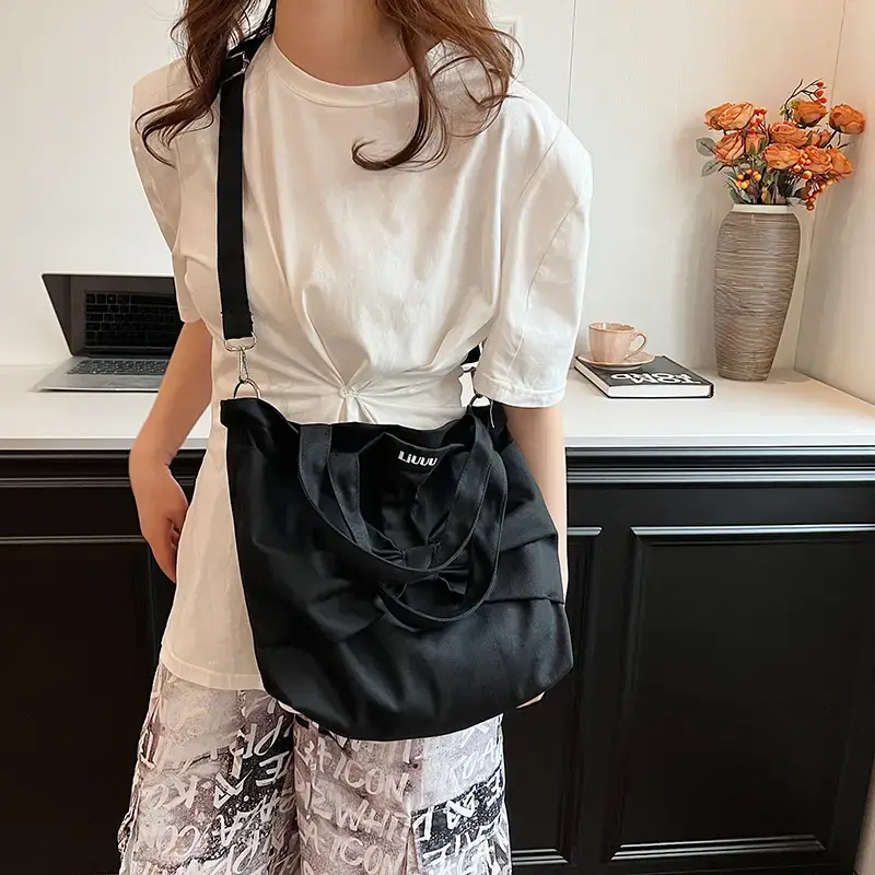 Red Knitted Bow Shoulder Bag for Women 2024