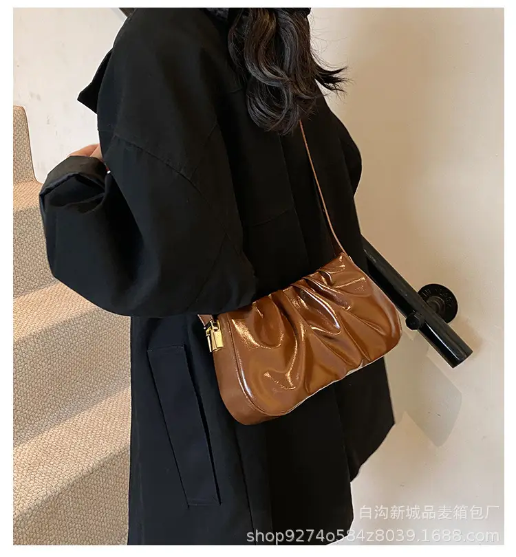 Small Women's Pleated Shoulder Crossbody Bag Solid Color — feature 1
