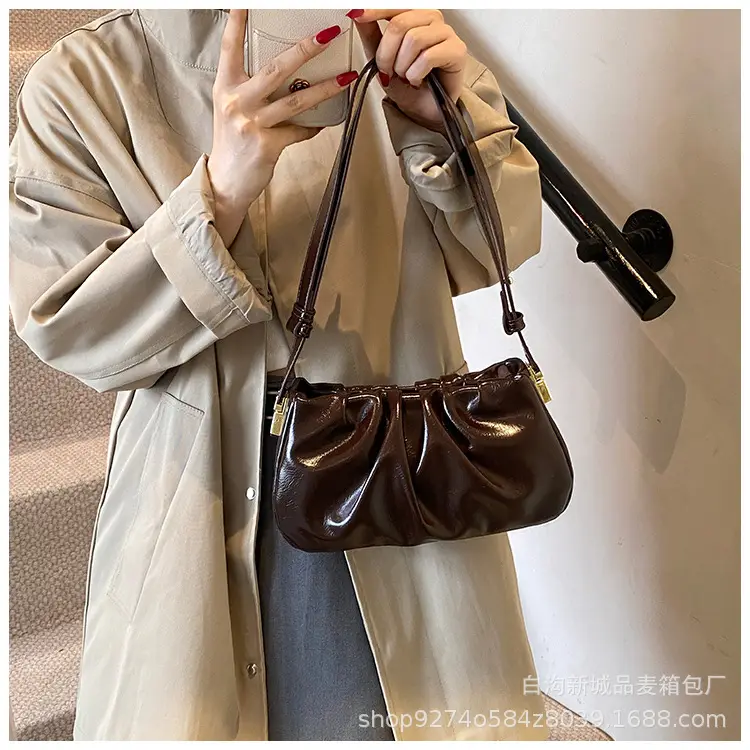 Small Women's Pleated Shoulder Crossbody Bag Solid Color — feature 12