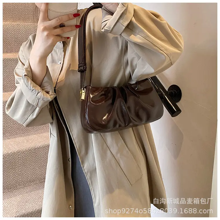 Small Women's Pleated Shoulder Crossbody Bag Solid Color — feature 13