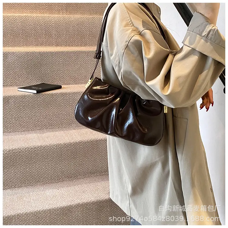 Small Women's Pleated Shoulder Crossbody Bag Solid Color — feature 14
