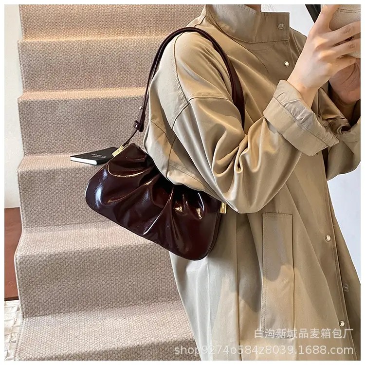 Small Women's Pleated Shoulder Crossbody Bag Solid Color — feature 15