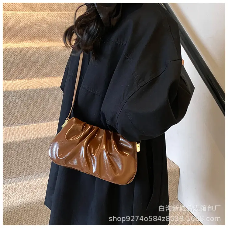 Small Women's Pleated Shoulder Crossbody Bag Solid Color — feature 29