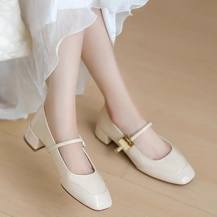 Vintage Mary Elegant Chanel Style Small Leather Shoes Women's Shallow Mouth 2024 New Evening Style French Fashionable Lightweight Single-layer Shoes for Women - Image 5