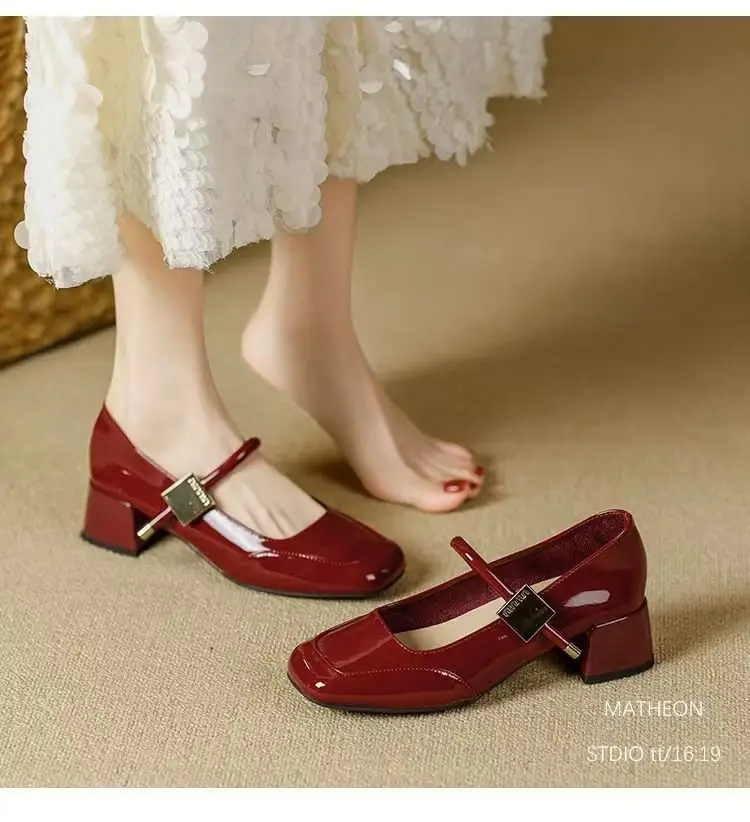 Vintage Mary Elegant Chanel Style Small Leather Shoes Women's Shallow Mouth 2024 New Evening Style French Fashionable Lightweight Single-layer Shoes for Women — feature 11