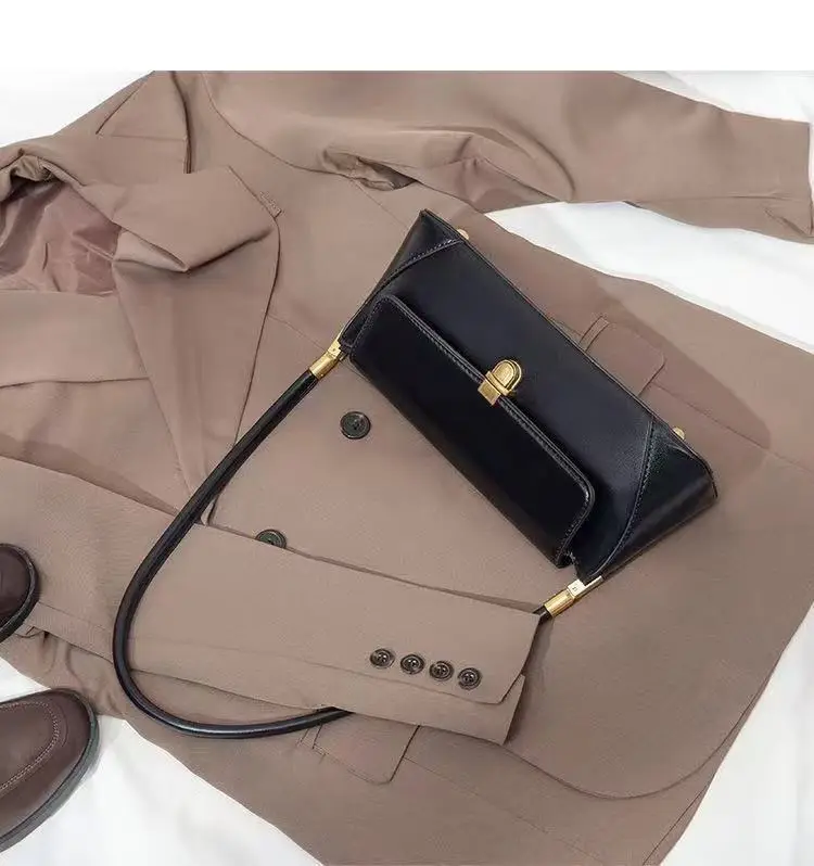 2026 Women's Brown Leather Shoulder Bag with Gold Clasp — feature 9