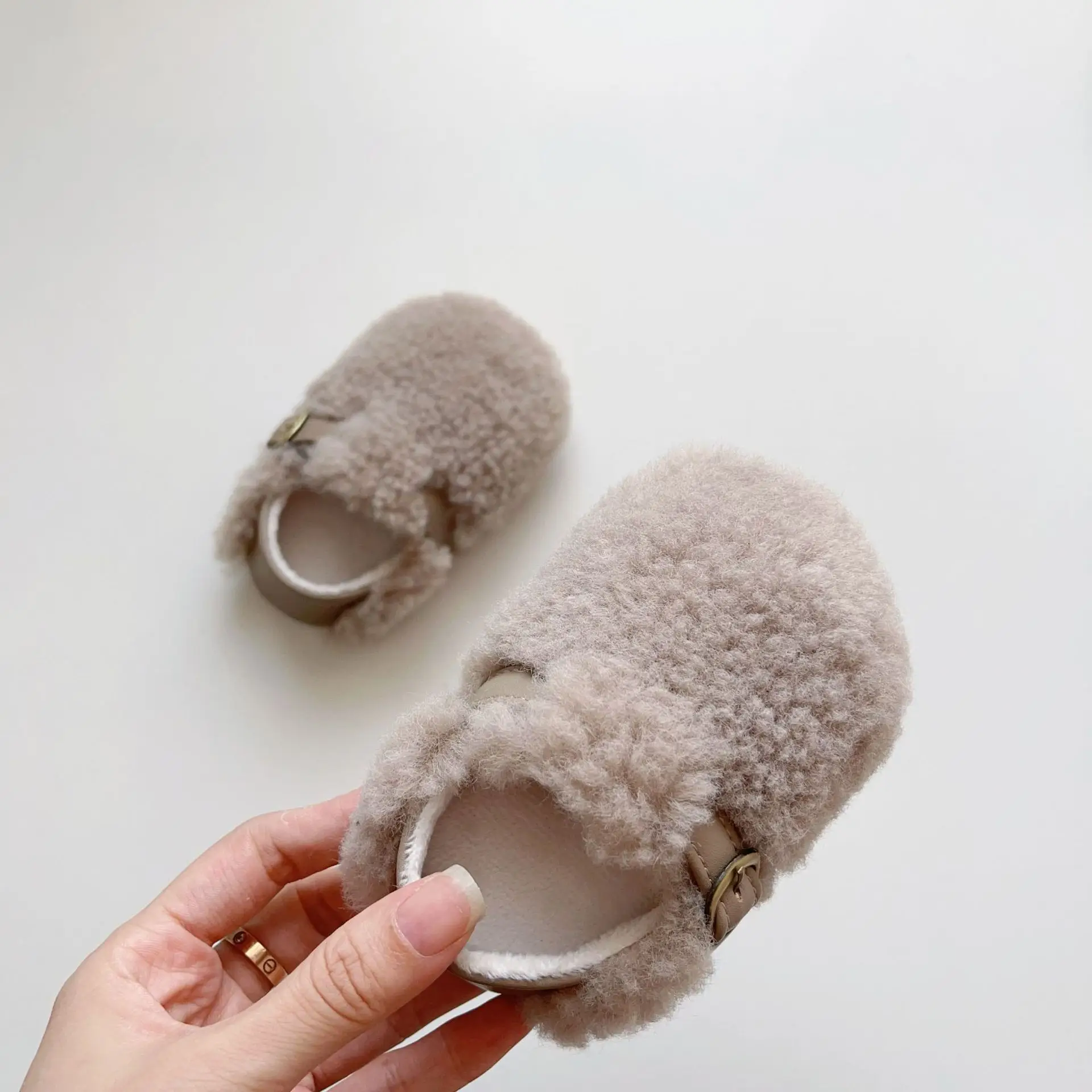 Winter Plush Fur Baby Shoes for Men Women Non-Slip Velcro