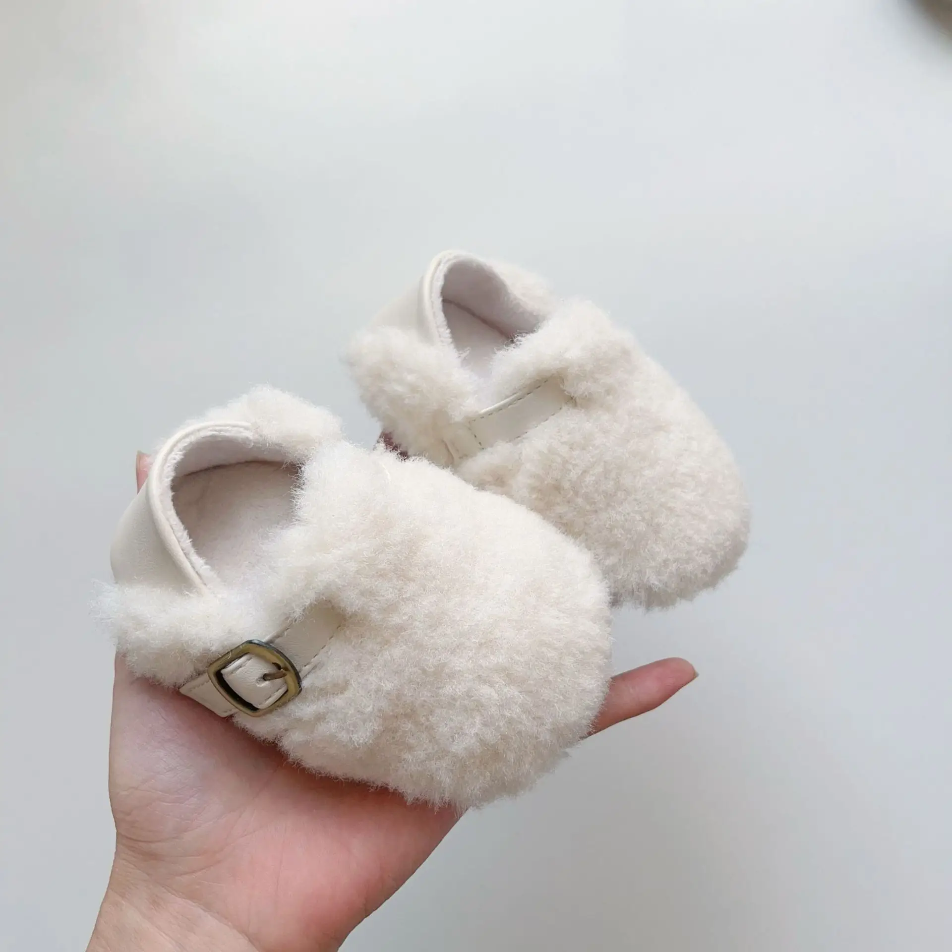 Winter Plush Fur Baby Shoes for Men Women Non-Slip Velcro — feature 4