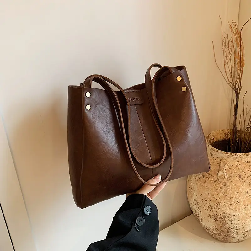 Brown Leather Retro Commuter Tote Bag 2024 - Image 8
