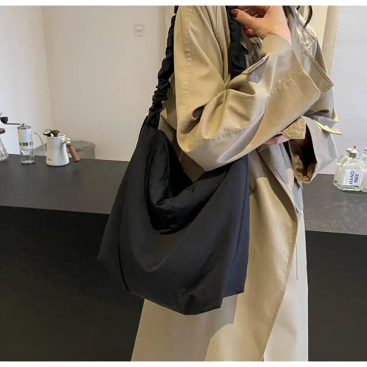 Pink Korean Style Shoulder Bag with Ruffled Strap — feature 40
