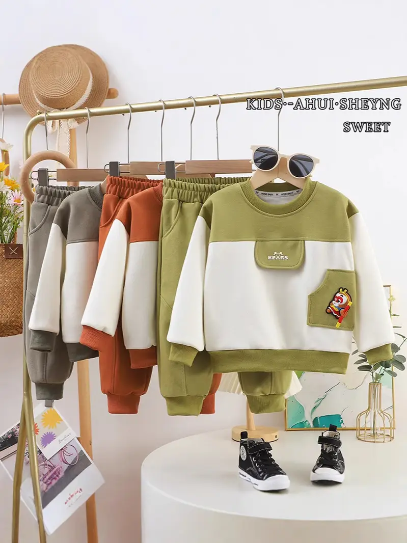 Autumn 2025 New Type a Boys and Girls Suit Baby Sweatshirt Spring and Autum Gold Hoop Free Rotating Kidsren's Suit