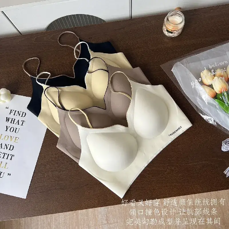 Women's Seamless Underwire-Free Bra with Chest Pads - Image 5
