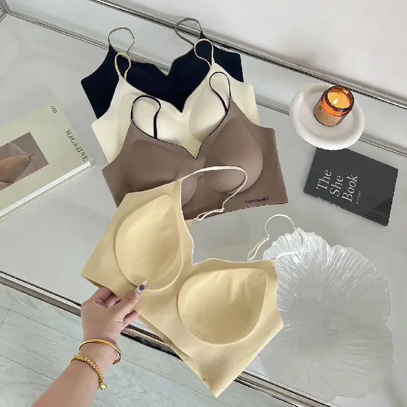 Women's Seamless Underwire-Free Bra with Chest Pads - Image 7