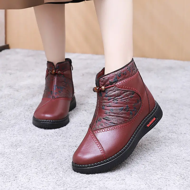 Cotton Shoes Women's Winter Old Beijing fleece-lined Thickened Middle-aged and Elderly Mother Shoes Leather Top Waterproof Non-slip Warm Snow Boots - Image 5