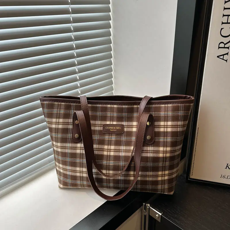 Cross-Border Plaid Shoulder Bag Women 2024 New Commuter Large Capacity - Image 3
