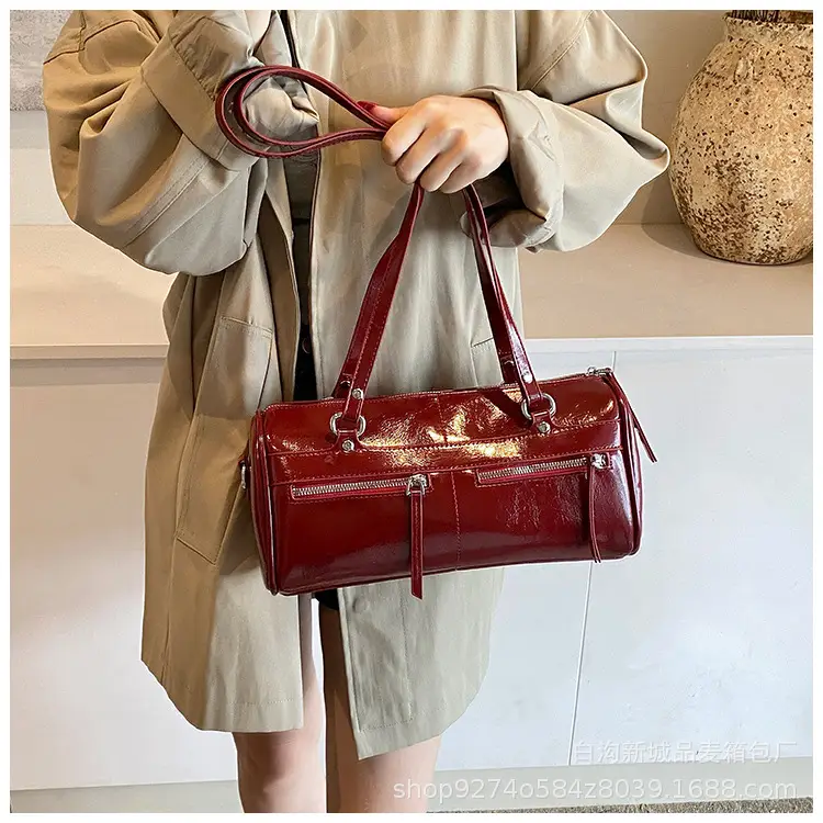Women's Brown Leather Shoulder Bag Boston Style 2026 — feature 12
