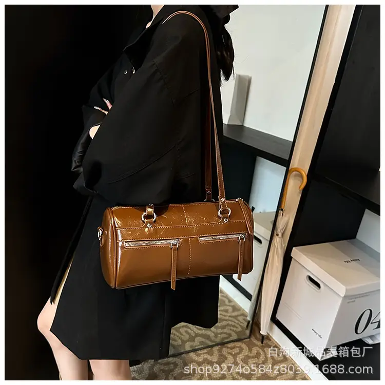 Women's Brown Leather Shoulder Bag Boston Style 2026 — feature 23