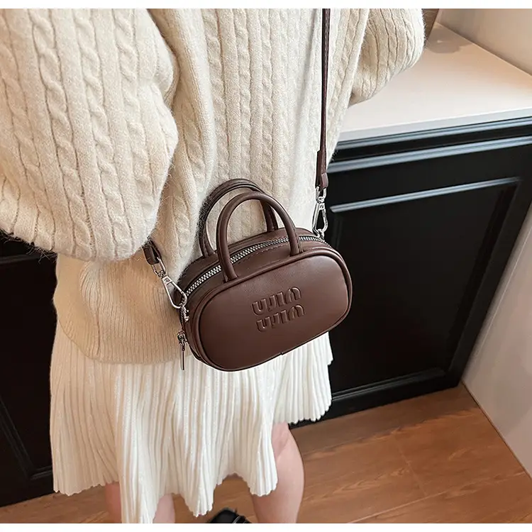 2026 New Fashion Niche Bowling Briefcase Large-Capacity Commuter Handbag High-End Shoulder Crossbody Bag — feature 23