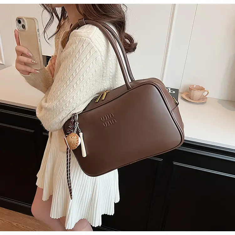 2026 New Fashion Niche Bowling Briefcase Large-Capacity Commuter Handbag High-End Shoulder Crossbody Bag — feature 26