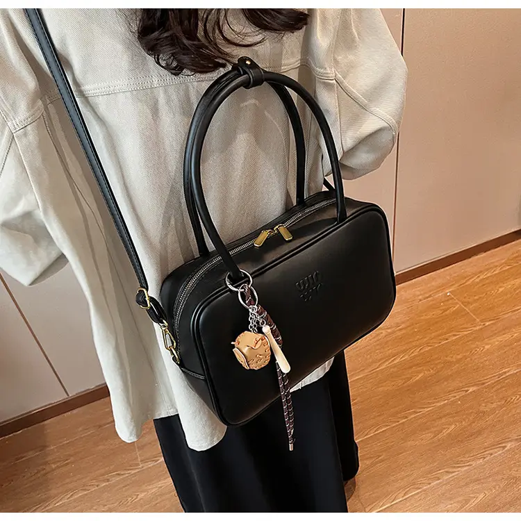 2026 New Fashion Niche Bowling Briefcase Large-Capacity Commuter Handbag High-End Shoulder Crossbody Bag — feature 34