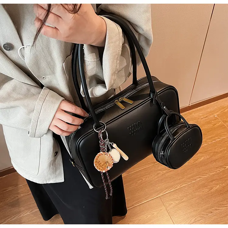 2026 New Fashion Niche Bowling Briefcase Large-Capacity Commuter Handbag High-End Shoulder Crossbody Bag — feature 38