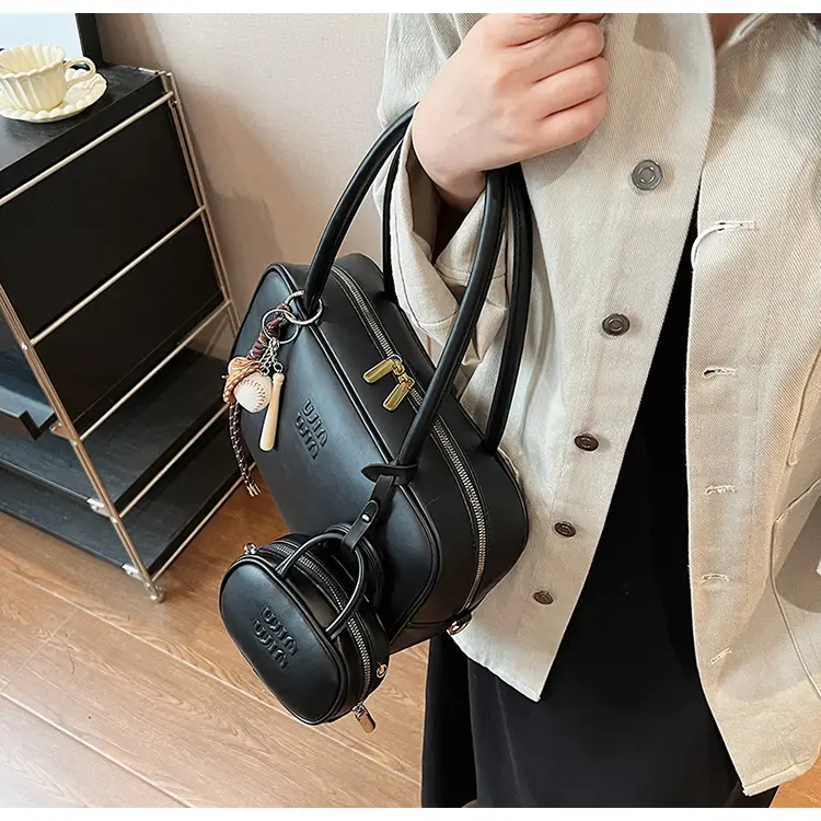 2026 New Fashion Niche Bowling Briefcase Large-Capacity Commuter Handbag High-End Shoulder Crossbody Bag — feature 39