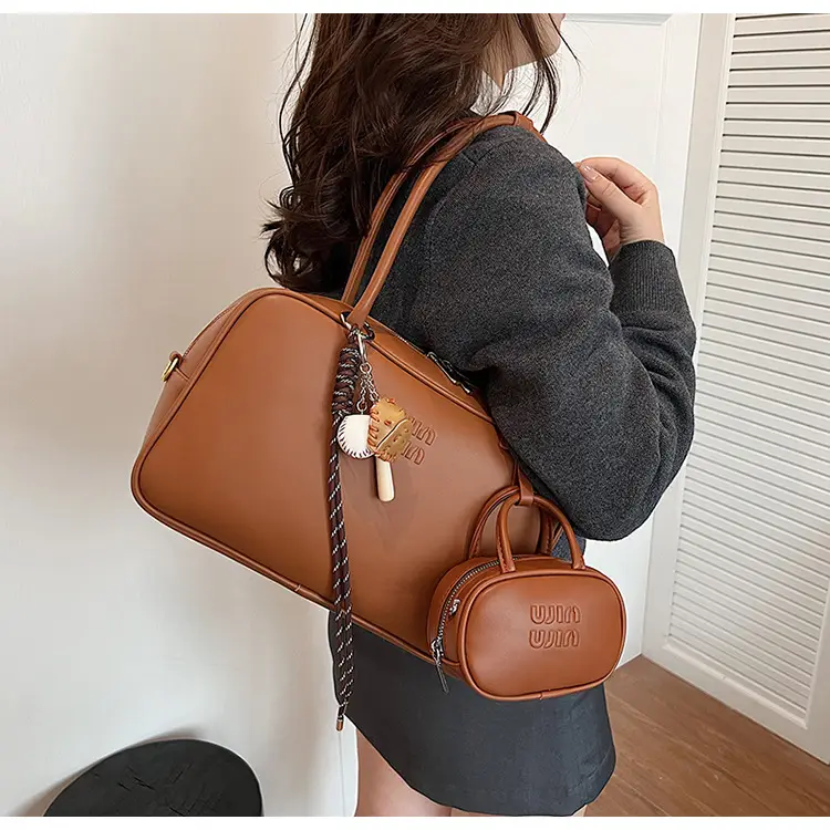 2026 New Fashion Niche Bowling Briefcase Large-Capacity Commuter Handbag High-End Shoulder Crossbody Bag — feature 46