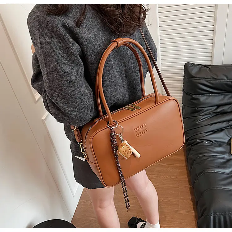 2026 New Fashion Niche Bowling Briefcase Large-Capacity Commuter Handbag High-End Shoulder Crossbody Bag — feature 49