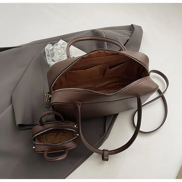 2026 New Fashion Niche Bowling Briefcase Large-Capacity Commuter Handbag High-End Shoulder Crossbody Bag — feature 6
