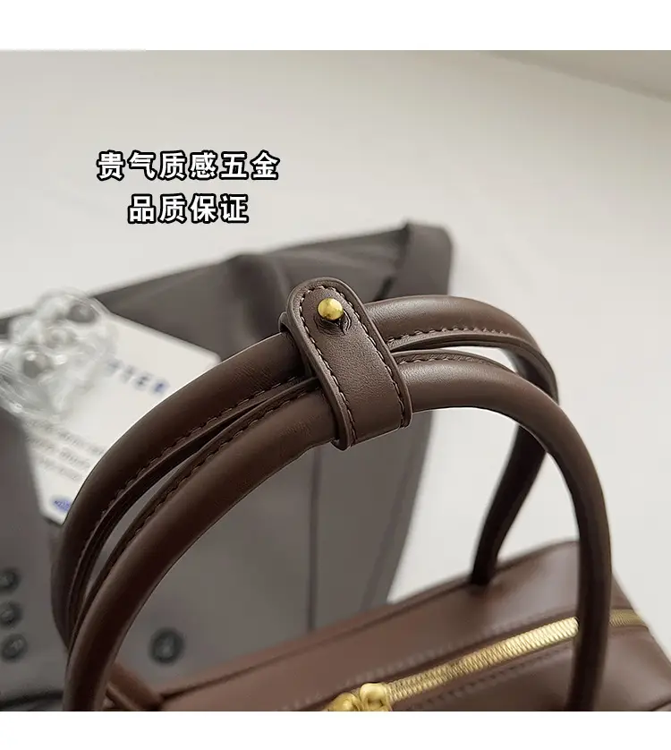 2026 New Fashion Niche Bowling Briefcase Large-Capacity Commuter Handbag High-End Shoulder Crossbody Bag — feature 9
