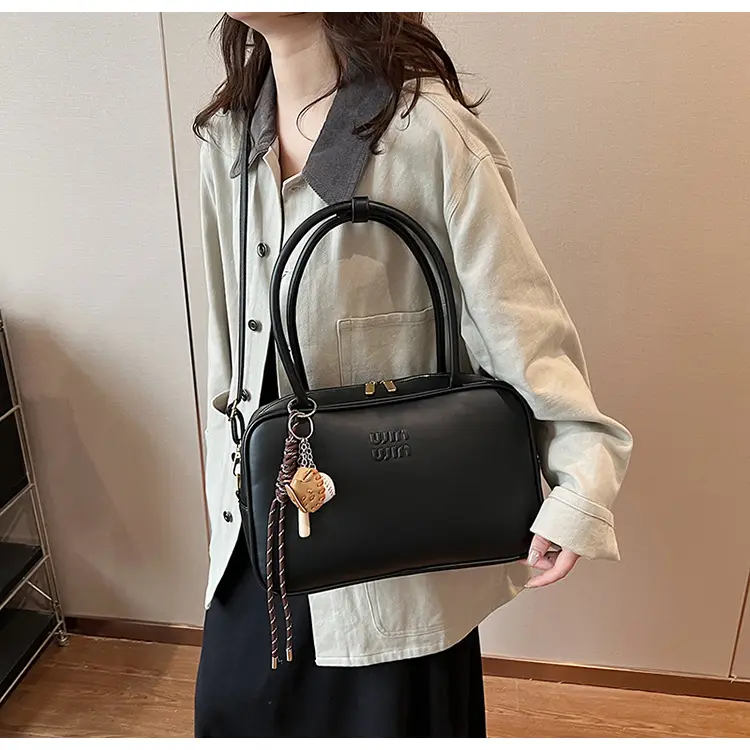 2026 New Fashion Niche Bowling Briefcase Large-Capacity Commuter Handbag High-End Shoulder Crossbody Bag - Image 2