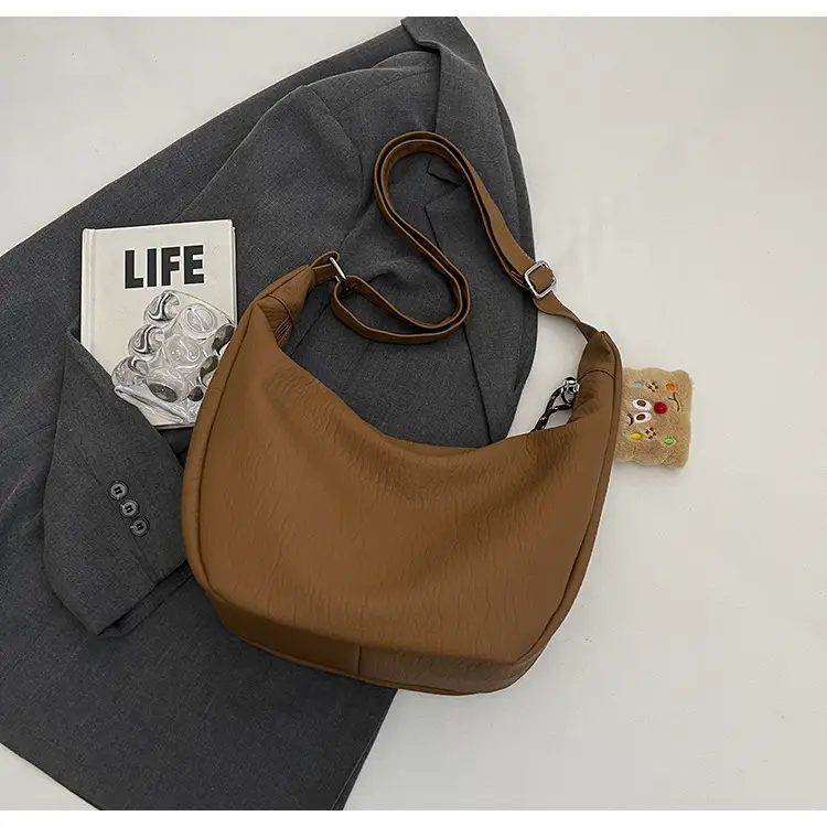 Black Leather Shoulder Crossbody Bag for Women 2024 — feature 14