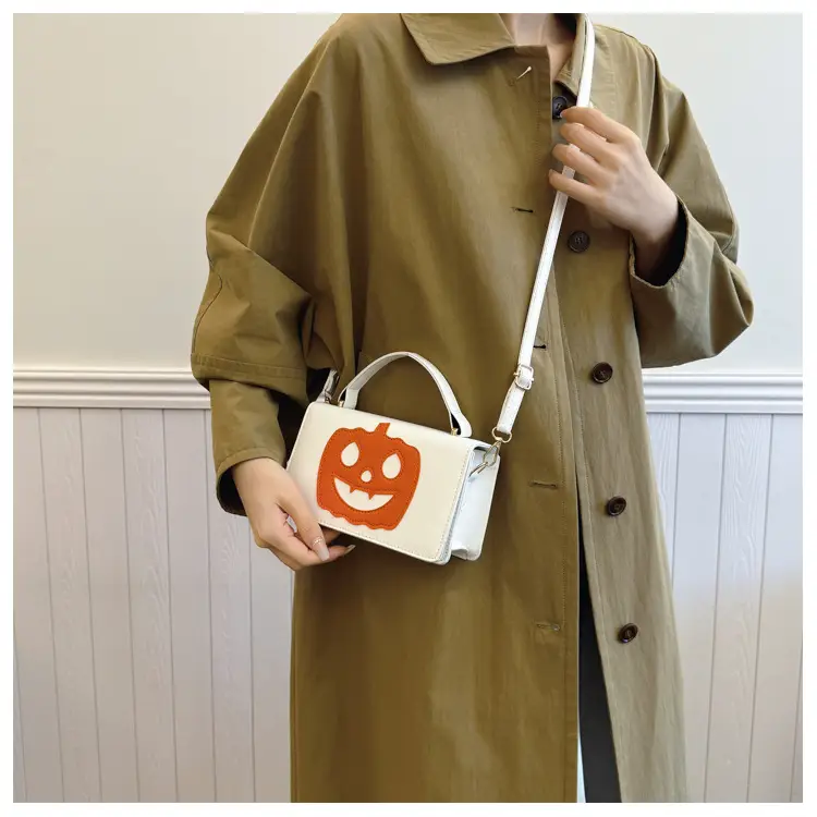 Women's Halloween Pumpkin Smiley Shoulder Bag 2024 - Image 8