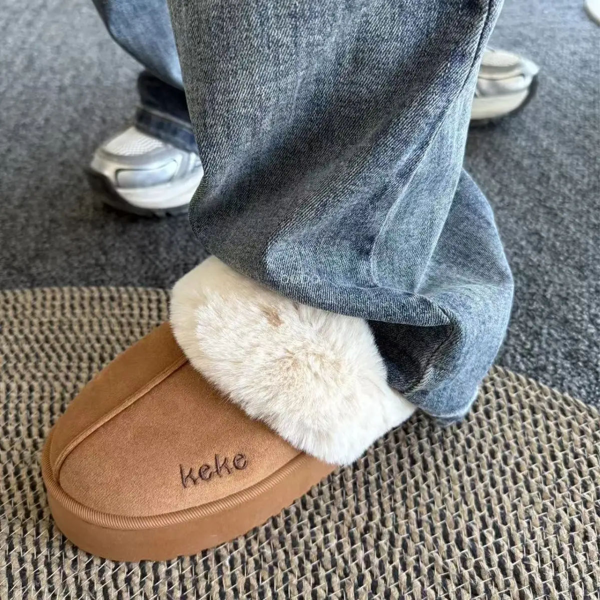 Women's Fleece Lined Winter Slippers Black Non-Slip