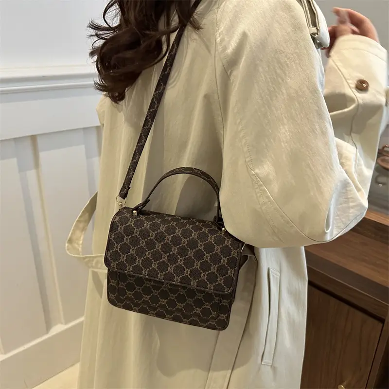 2024 New Retro Textured Crossbody Bag Women - Image 7