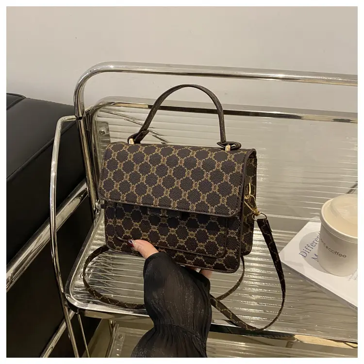2024 New Retro Textured Crossbody Bag Women — feature 20