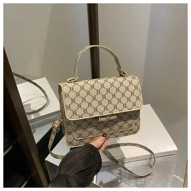2024 New Retro Textured Crossbody Bag Women — feature 23
