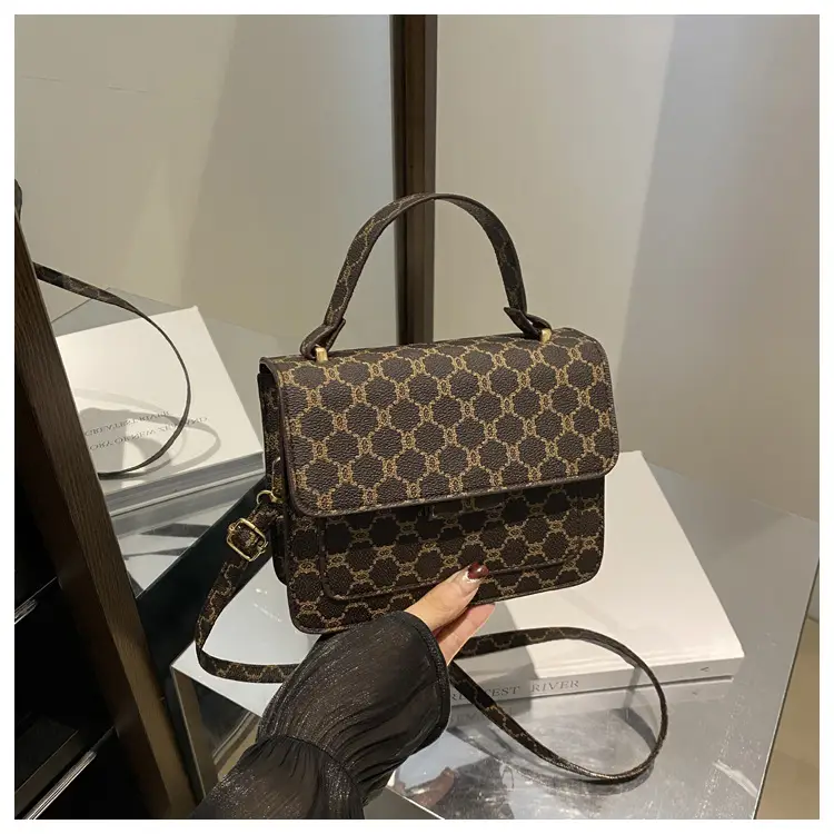 2024 New Retro Textured Crossbody Bag Women — feature 24