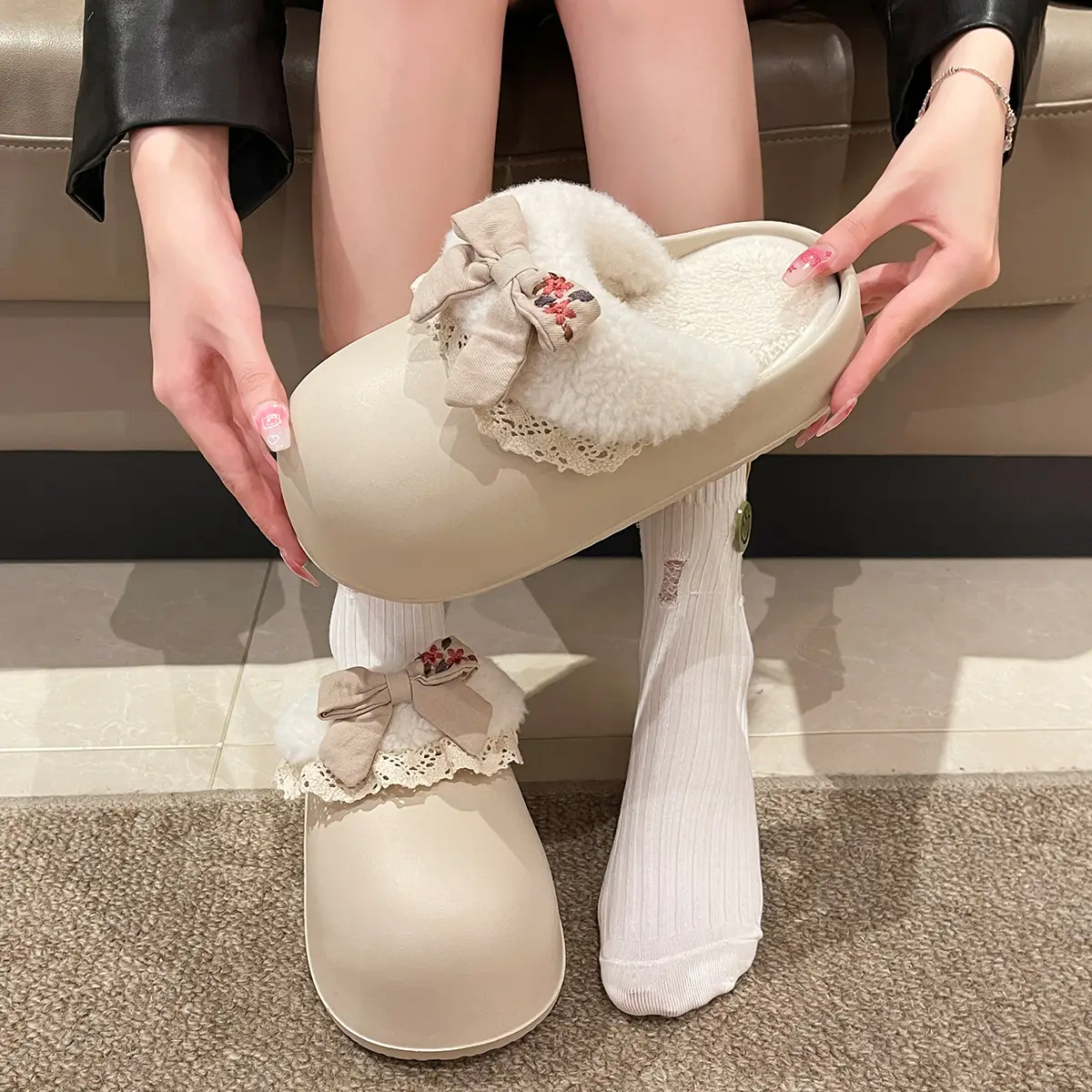 Women's Bow Plush Cotton Slippers Winter Warm Heart Stomp